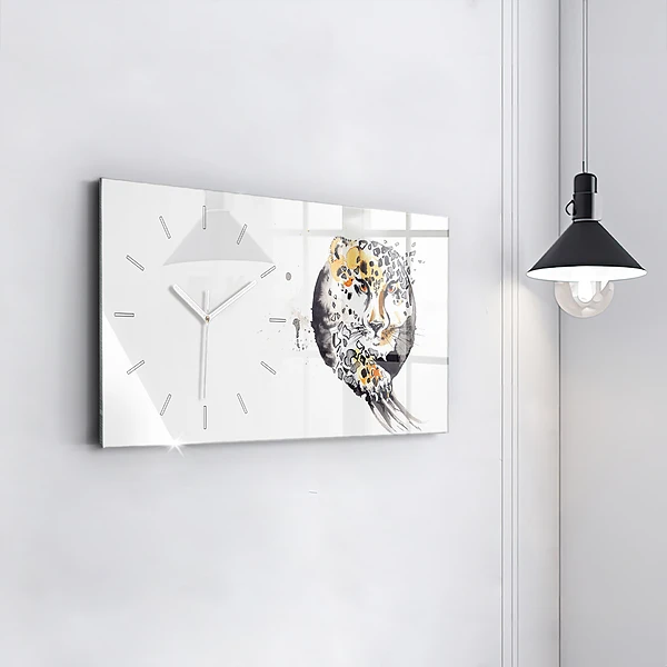 Horizontale Uhr mit motiv Gepard innerhalb eines Kreises