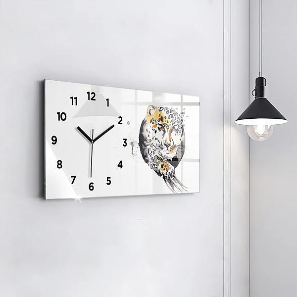 Horizontale Uhr mit motiv Gepard innerhalb eines Kreises