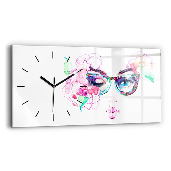 Horizontale Uhr Gesicht einer Frau mit Brille