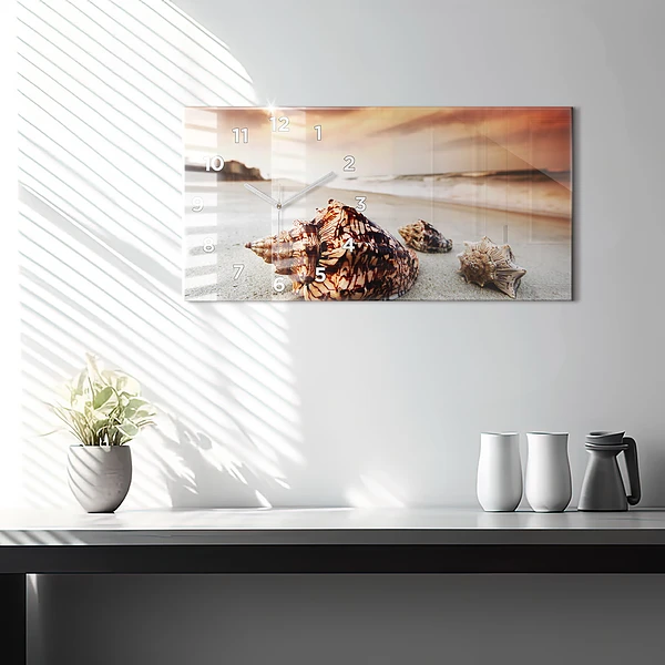 Horizontale Uhr mit motiv Muschel am Strand