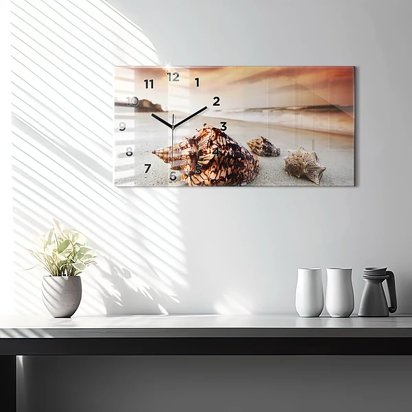 Horizontale Uhr mit motiv Muschel am Strand