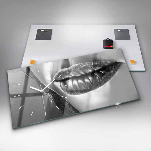 Horizontale Uhr Mund einer Frau