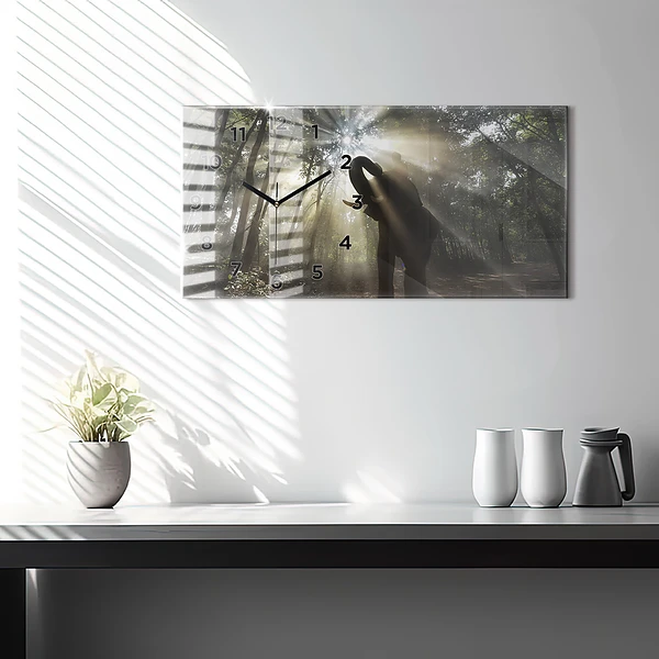 Horizontale Uhr Elefant im Dschungel