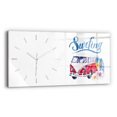Horizontale Uhr Auto und Schild Surfen
