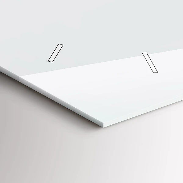 Horizontale Uhr mit motiv Weidenkorb mit Spielzeug