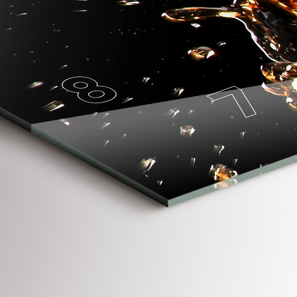 Horizontale Uhr Getränk auf dem Eis