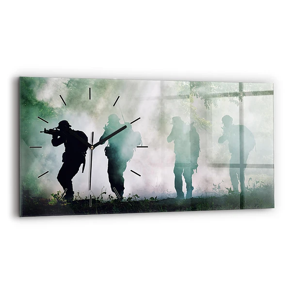 Horizontale Uhr mit motiv Soldaten in einem Wald