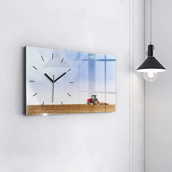 Horizontale Uhr Landwirt im Traktor