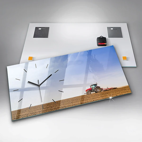 Horizontale Uhr Landwirt im Traktor