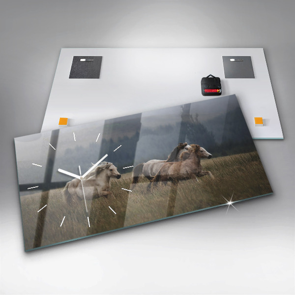 Horizontale Uhr Pferde im Galopp