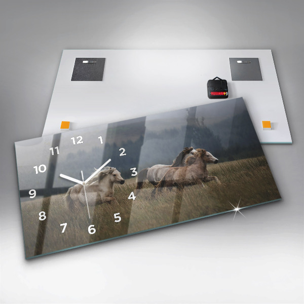 Horizontale Uhr Pferde im Galopp