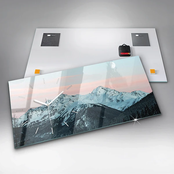 Horizontale Uhr mit motiv Bergkette im Winter