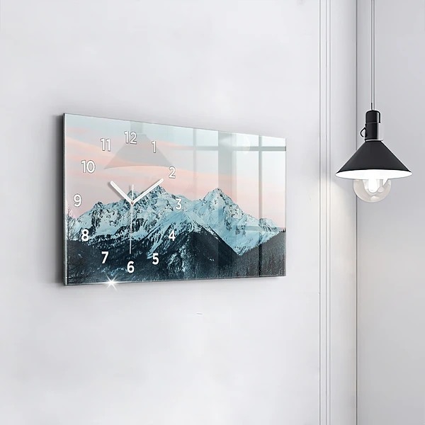 Horizontale Uhr mit motiv Bergkette im Winter