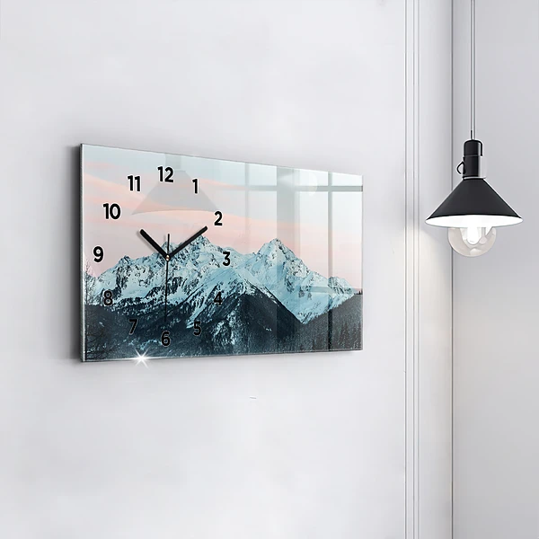 Horizontale Uhr mit motiv Bergkette im Winter