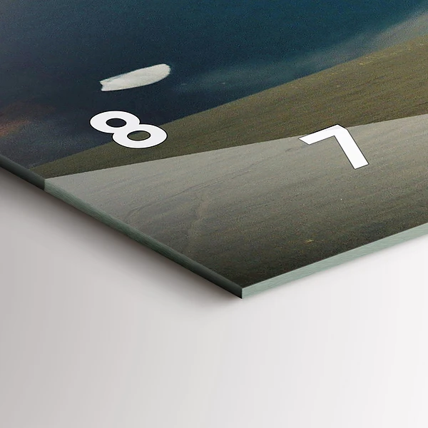 Horizontale Uhr Fahrzeug in der Wüste von Kamtschatka