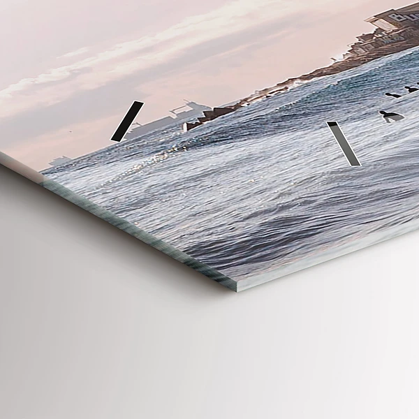 Horizontale Uhr mit motiv Surfer in Barcelona