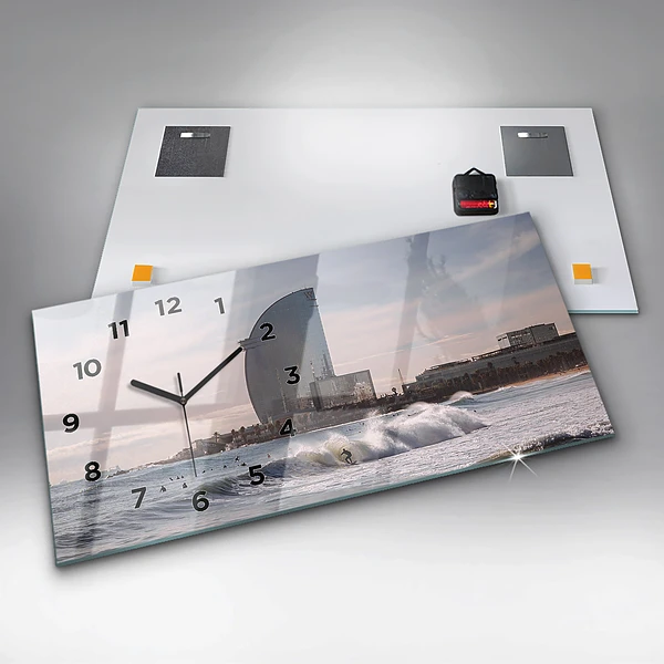 Horizontale Uhr mit motiv Surfer in Barcelona