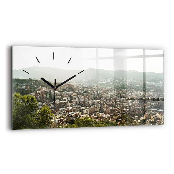 Horizontale Uhr Barcelona Blick auf den Montjuic