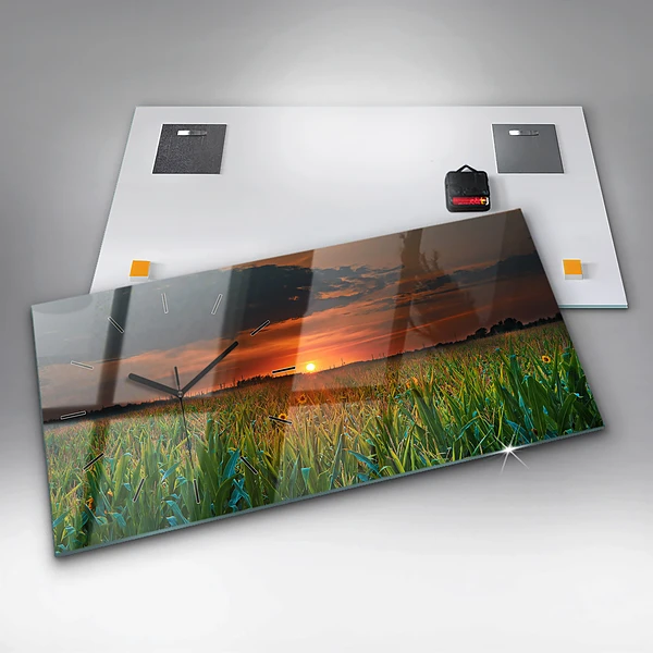 Horizontale Uhr mit motiv Sonnenblumen auf einer Wiese