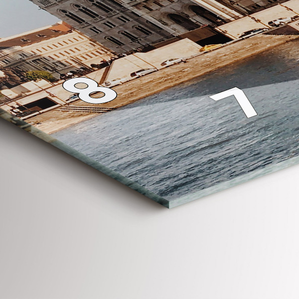 Horizontale Uhr Das Parlament in Budapest