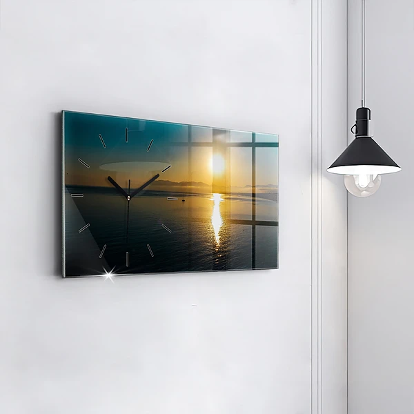 Horizontale Uhr mit motiv Landschaft bei Sonnenaufgang