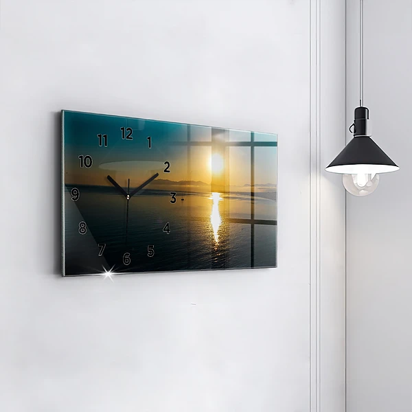 Horizontale Uhr mit motiv Landschaft bei Sonnenaufgang