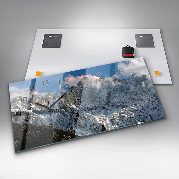 Horizontale Uhr mit motiv Berge unter dem blauen Himmel
