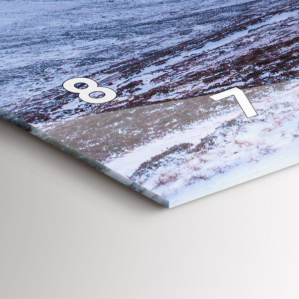 Horizontale Uhr Hütte in den Bergen