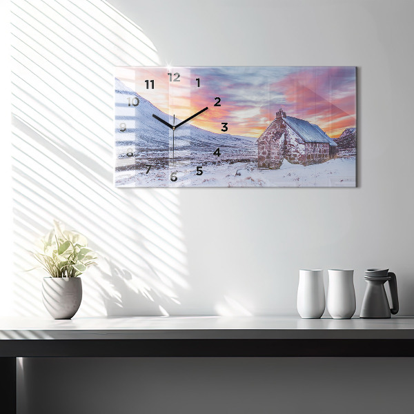 Horizontale Uhr Hütte in den Bergen