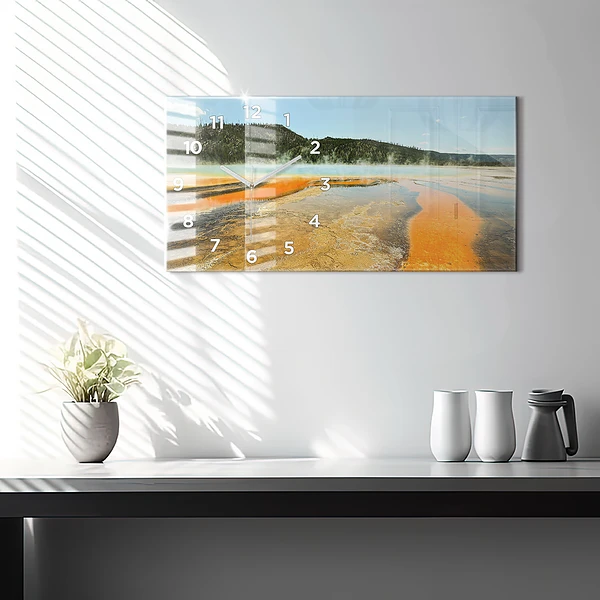 Horizontale Uhr mit motiv See mit Bergen