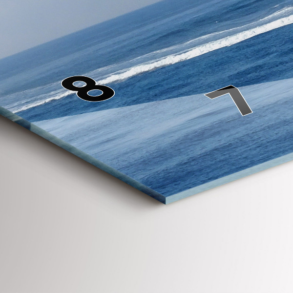 Horizontale Uhr Schwimmendes Boot auf dem Meer