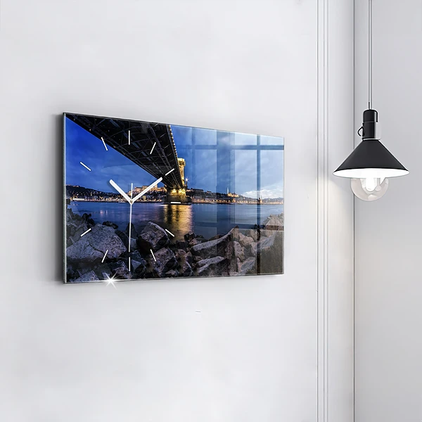 Horizontale Uhr mit motiv Felsenufer unter der Brücke