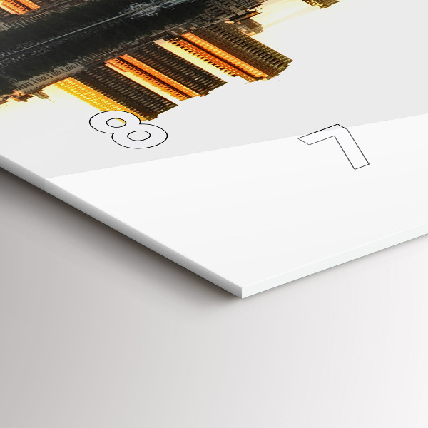 Horizontale Uhr Stadt am Fluss