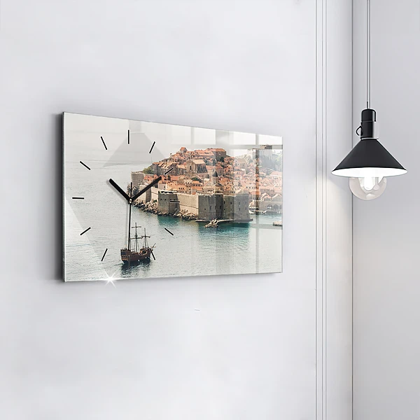 Horizontale Uhr Segelschiff in Dubrovnik