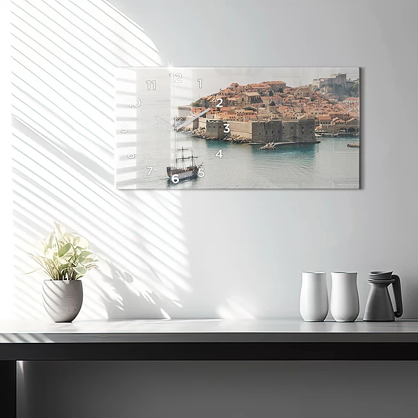 Horizontale Uhr Segelschiff in Dubrovnik