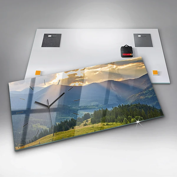 Horizontale Uhr Landschaft mit Wäldern