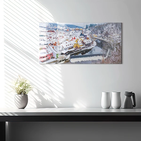 Horizontale Uhr mit motiv Panorama einer Stadt im Winter