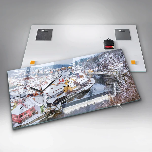 Horizontale Uhr mit motiv Panorama einer Stadt im Winter