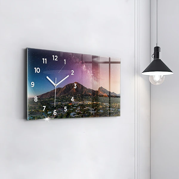 Horizontale Uhr mit motiv Berglandschaft