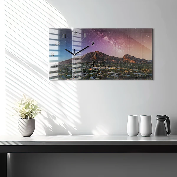 Horizontale Uhr mit motiv Berglandschaft