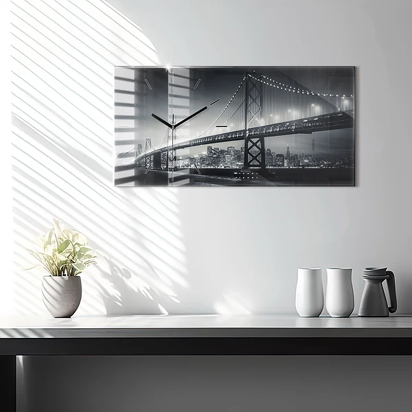 Horizontale Uhr Brücke bei Nacht in San Francisco
