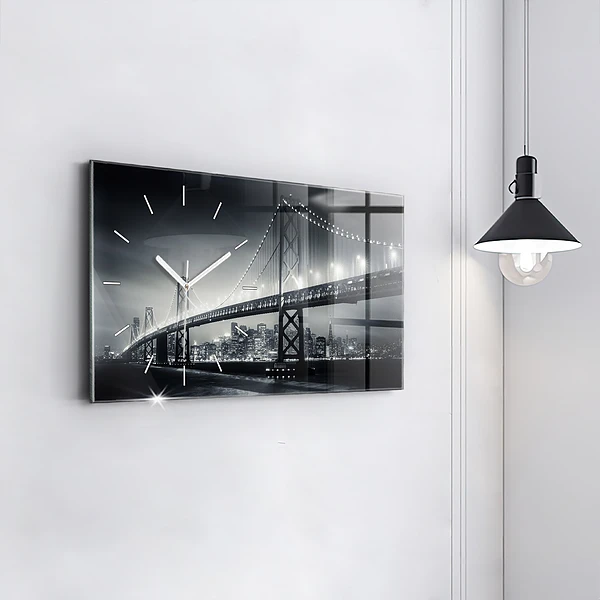 Horizontale Uhr Brücke bei Nacht in San Francisco