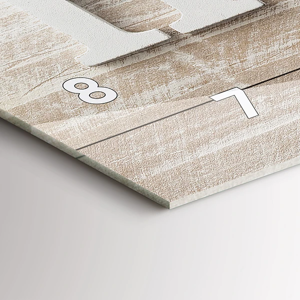 Horizontale Uhr mit motiv Hausinschrift