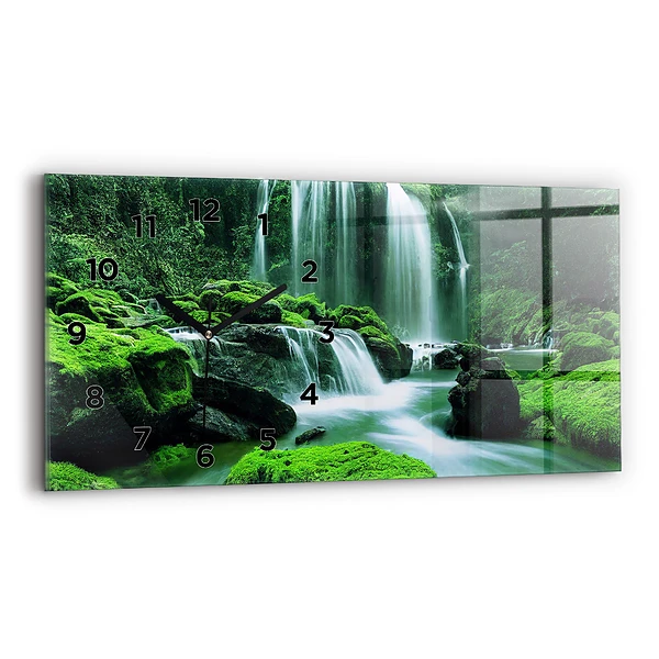 Horizontale Uhr Wasserfall zwischen Moos