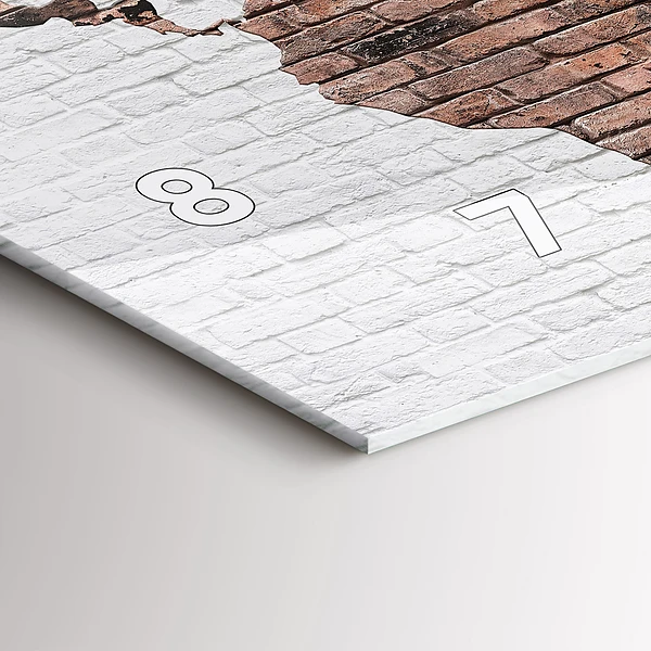 Horizontale Uhr mit motiv Weltkarte aus Backsteinen
