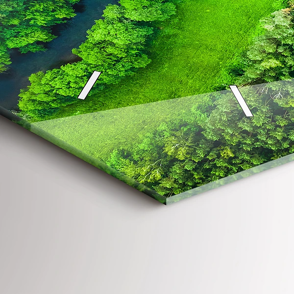 Horizontale Uhr Fluss im Wald