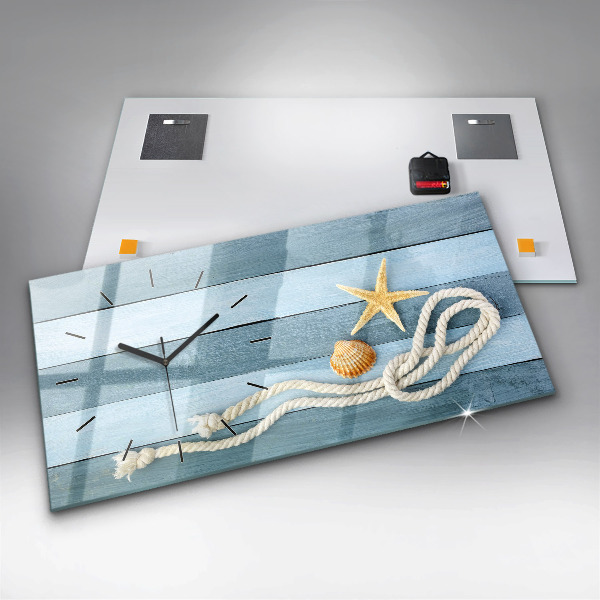 Horizontale Uhr Bohlenstreifen und Muschel