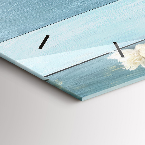 Horizontale Uhr Bohlenstreifen und Muschel