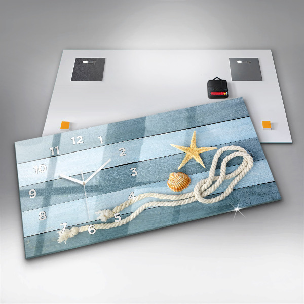 Horizontale Uhr Bohlenstreifen und Muschel