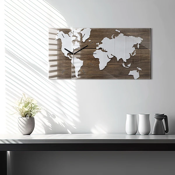 Horizontale Uhr Weltkarte auf Brettern